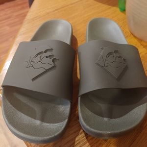 Men's slides
